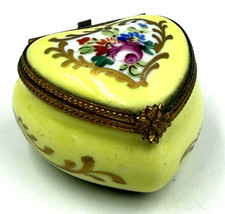 Vintage Limoges Pill Trinket