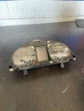 VOLKSWAGEN Passat B7  CLOCKS