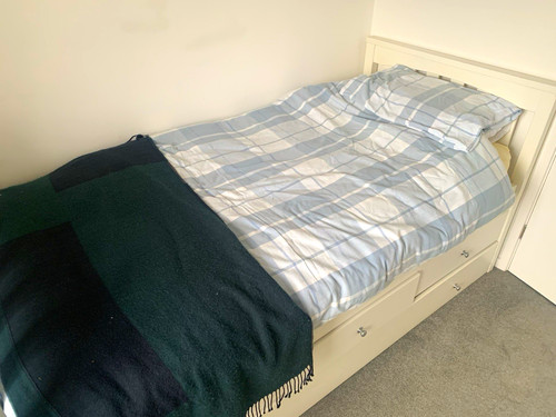 Single white wooden trundle - single,