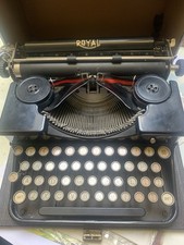 1930 Royal Portable Manual Typewriter Antique Art Deco, Working Condition