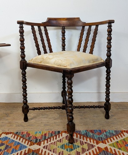 Antique bobbin corner - antique, chair