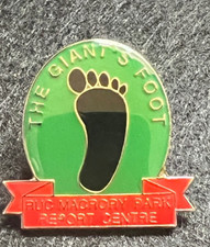RUC THE GIANT’S FOOT MACRORY PARK REPORT CENTRE PIN BADGE - ROYAL ULSTER CONSTAB