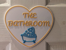 GOLD/WHITE BATHROOM DOOR SIGN