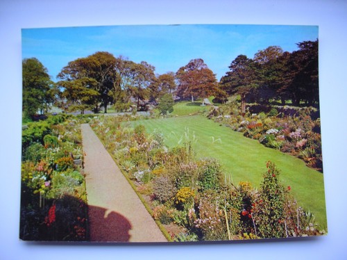 Dirleton castle garden - castle,