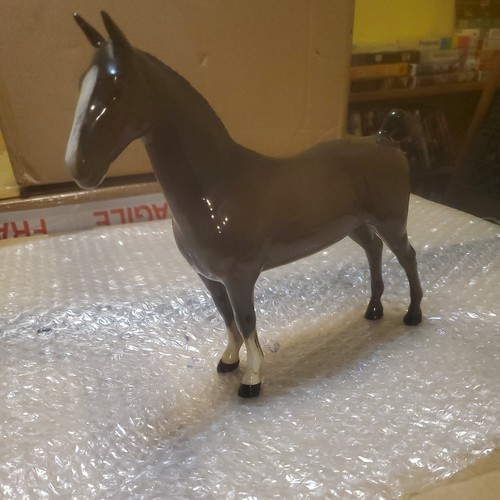 Beswick hackney horse - hackney, bay