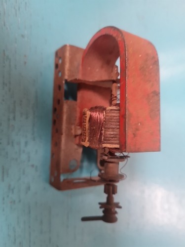 Meccano electric motor spins - motor,