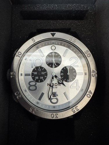 Nixon chrono black - 48-20,