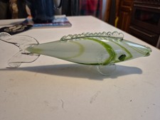 Vintage 1970s Green and White