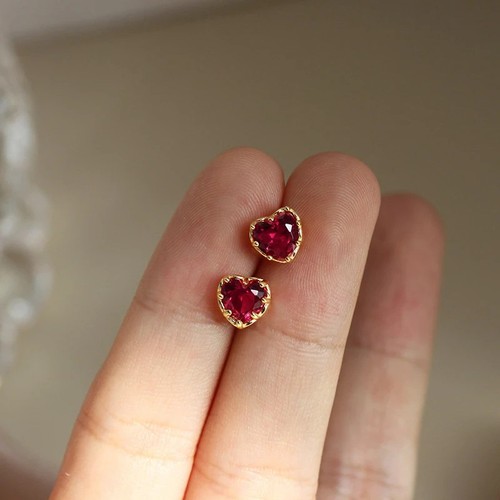 Heart red zircon earrings - red,