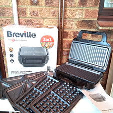 Breville 3-in-1 Ultimate Snack Maker Sandwich, Waffle and Panini Maker, VST098