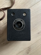 Vintage Box Camera SIX-20 Brownie Junior With Case. Used. See Photos