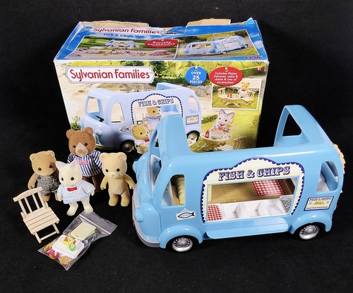 Boxed sylvanian families fish - boxed,