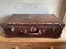 Medium brown vintage leather effect suitcase metal corners 1920s/30s