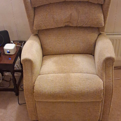 Celebrity electric recliner - celebrity,