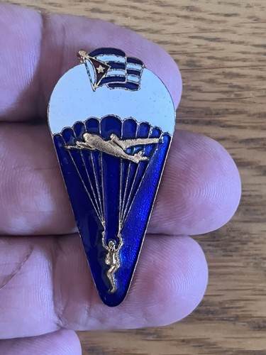 Cuban military vintage pin - military,