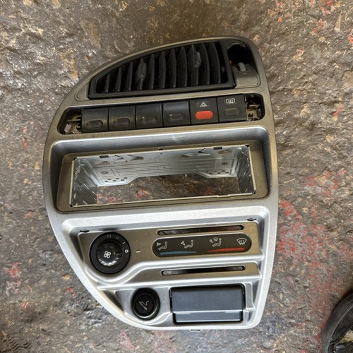 Citroen saxo dash - citroen, centre