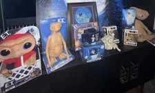 E.T. The Extra-Terrestrial Collectors Bundle toys and collectible 