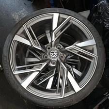 VW GOLF GTI  19” Alloy Wheel Genuine With Tyre D5452 19X8.5J