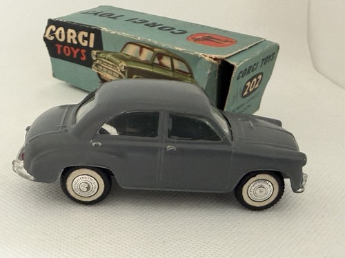 Corgi toys 202 morris - toys,
