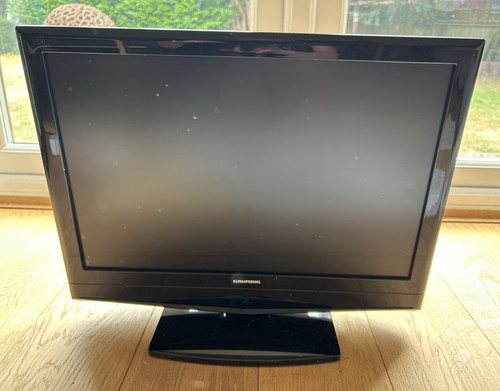 Grundig gu22dvd 22in lcd 720p - grundig,