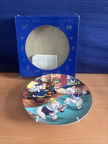 Kenleys the three little pigs - little,