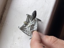 HORNED YOUNG DRAGON Metal