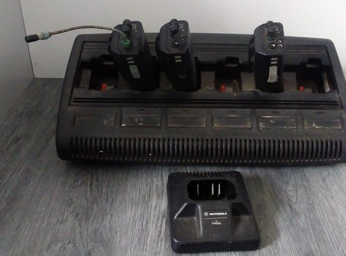 Motorola chargers 3 - 3, gp300