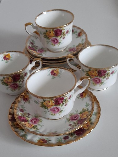 Vintage royal stafford bouquet - royal,