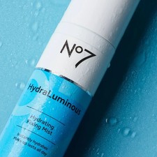 No.7 HydraLuminous Make-Up