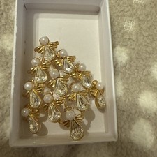 Vintage Avon Faux Pearl Angel