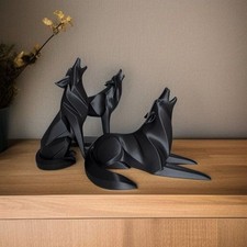 The Wolf Pack Sculpture |