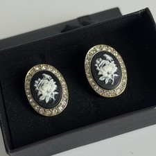 Vintage Style Black & White