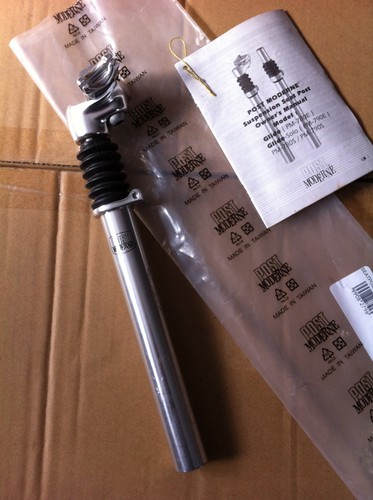 Post moderne supsension seat - post,