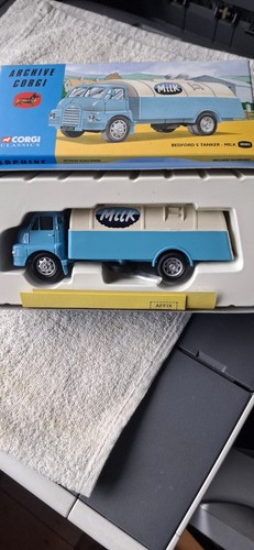Corgi 20202 bedford milk - corgi,