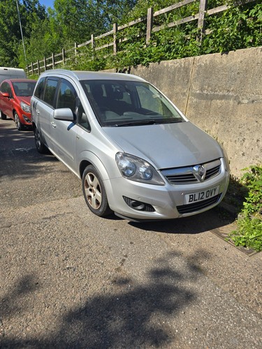 Vauxhall zafira 6 - b, petrol