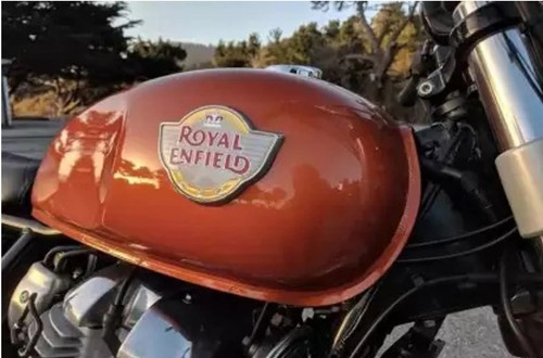Fuel tank badge emblem - badge,