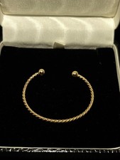 9ct GOLD 375 HALLMARKED CHILD BABY TORQUE BANGLE. SOLID CABLE TWIST 3.09g GRAMS.