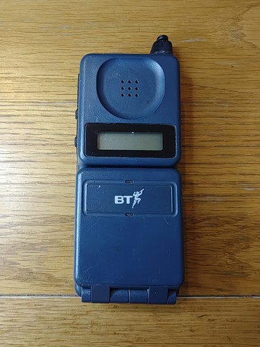 Vintage motorola flip - motorola,