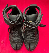 MAISON MARGIELA × REEBOK PROJECT TABI TRAINERS / BLACK LEATHER / 40