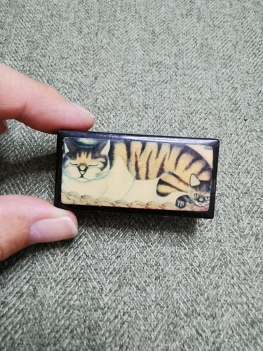 Vintage pill trinket box - trinket,