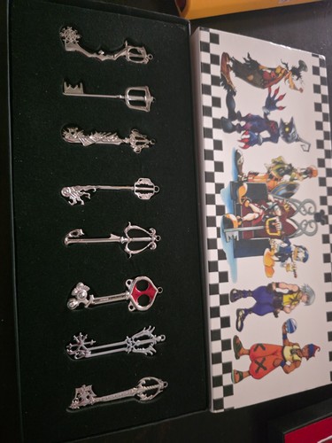 Kingdom hearts set metal - hearts, 8