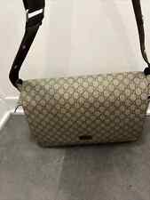 GUCCI GG Supreme Canvas Medium