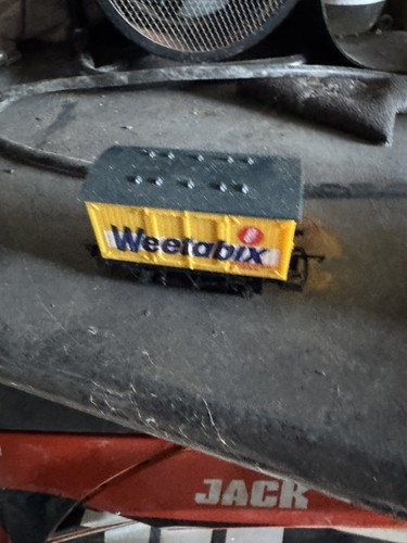 Hornby r728 weetabix closed - r728,