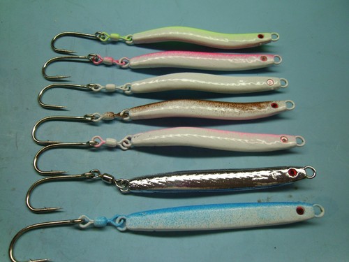 Painted bent eel jigs - ,, sand
