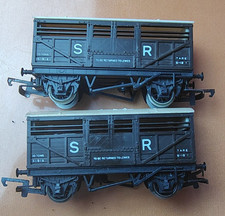Rake of 2 Southern Railways SR Cattle Wagons. OO Gauge. NO Reserve Clearance Lot