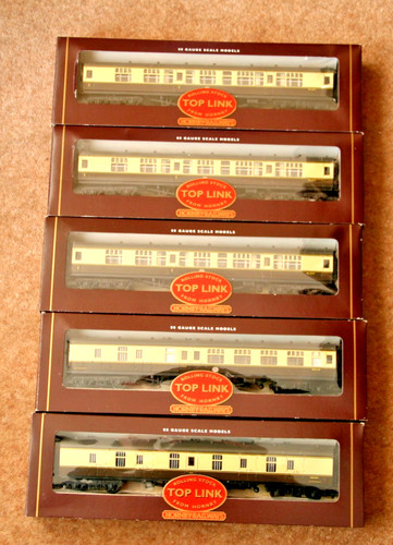 Hornby mk1 western region - hornby,