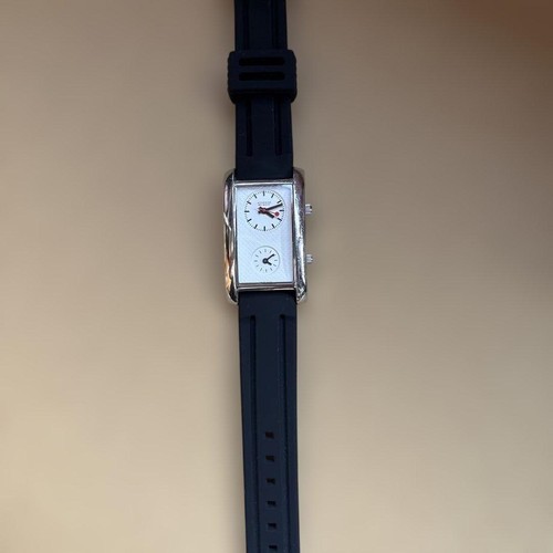 Rare mondaine dual face square - rare,