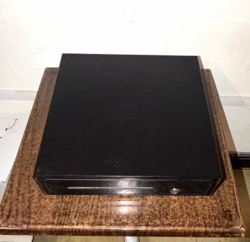 Black lockable till - black,