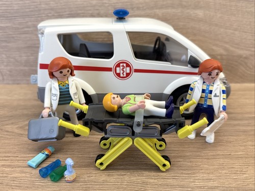 Playmobil ambulance paramedic - ambulance,
