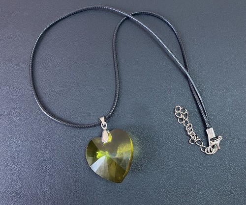 Peridot green crystal heart - green,